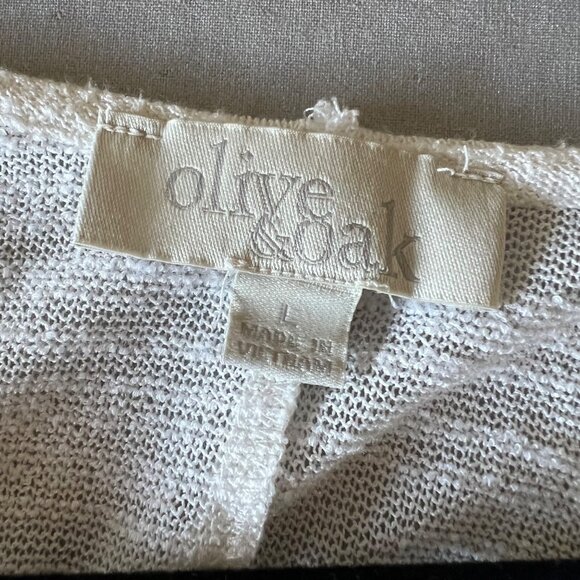 OLIVE & OAK Lightweight Cream Semi-Sheer 3/4 Sleeve Scoop Neck Top Size Large - Picture 10 of 10